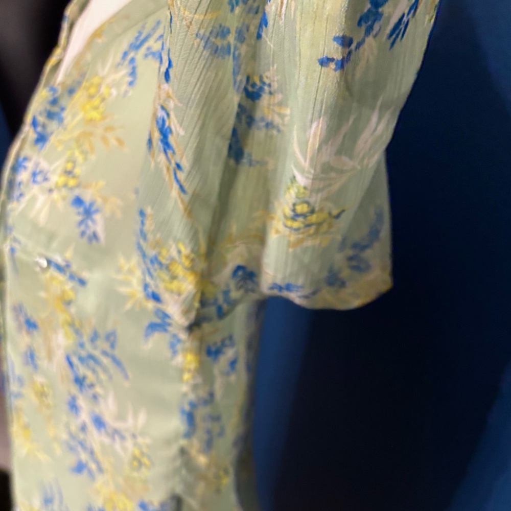 🌼2/$40 🌼KUT from the Kloth NWT Floral Print Chiffon Button-up, Long-sleeve - Picture 12 of 16